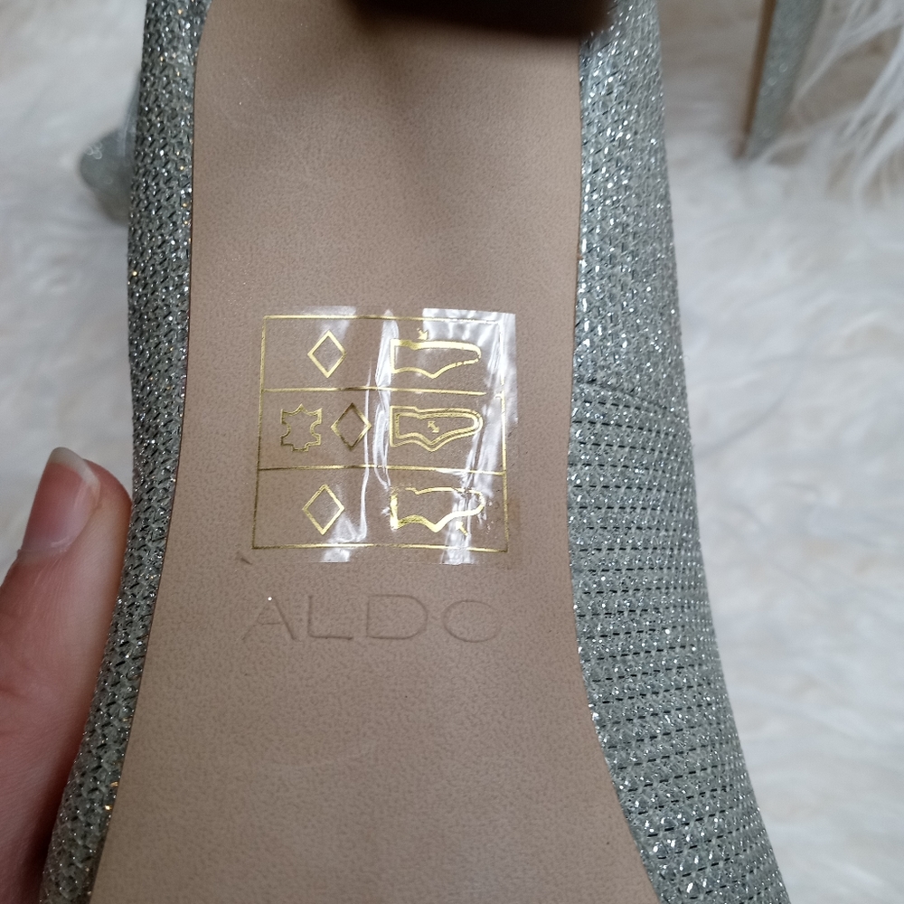 Aldo🔥Heels 8.5 Silver - Picture 3 of 3